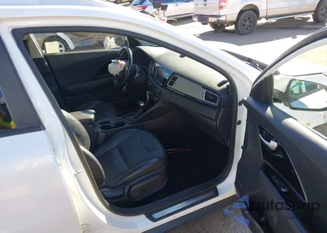 2018 Kia Niro Touring из США, поврежденный, VIN KNDCE3LC3J5175790